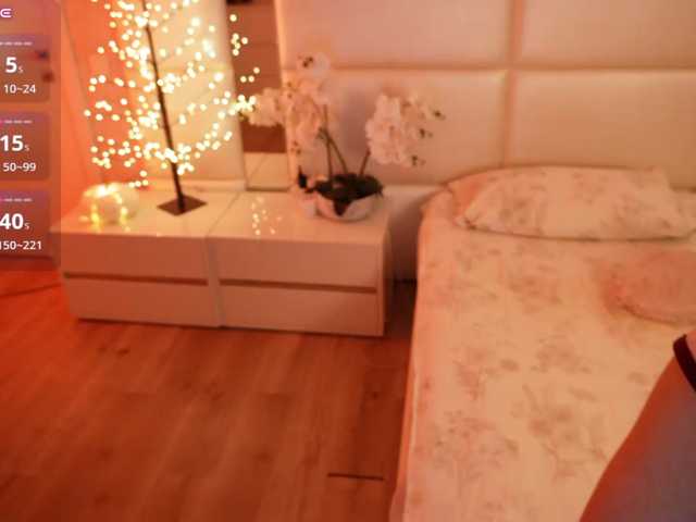Rerince live cam on BongaCams