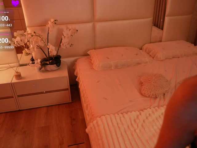 Rerince live cam on BongaCams