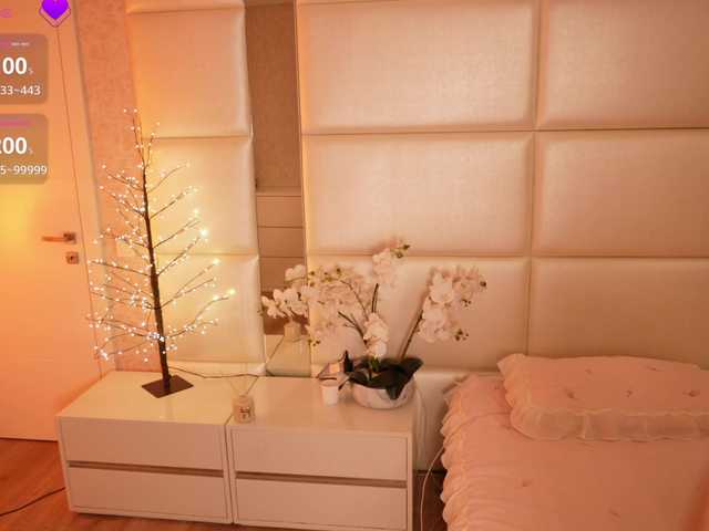Rerince live cam on BongaCams