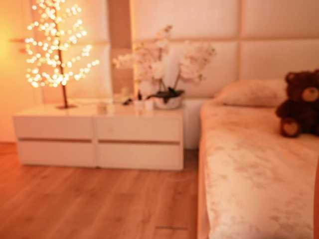 Rerince live cam on BongaCams
