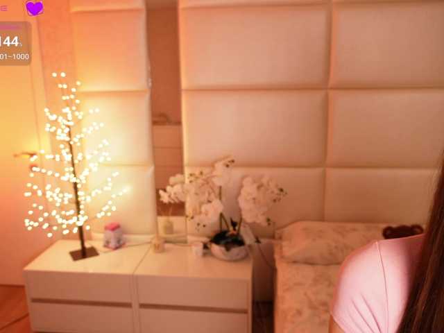 LilyColins