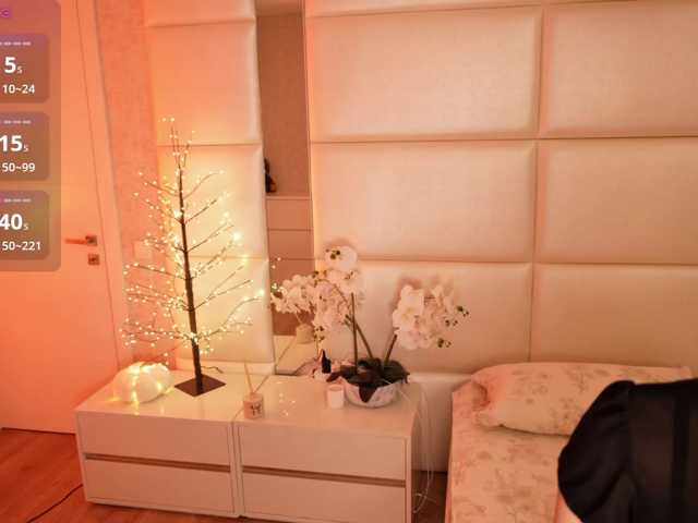 Rerince live cam on BongaCams