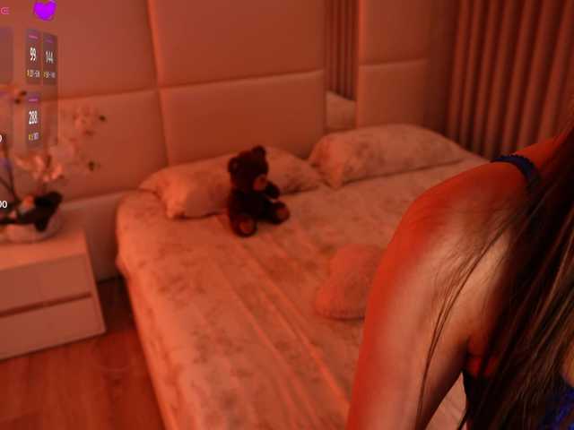 Rerince live cam on BongaCams