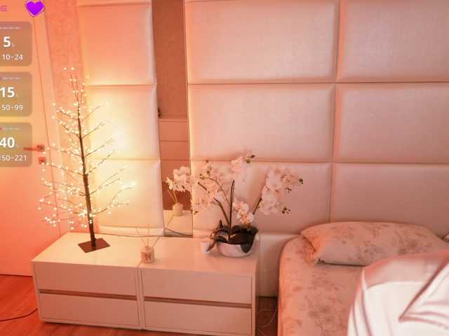Rerince live cam on BongaCams