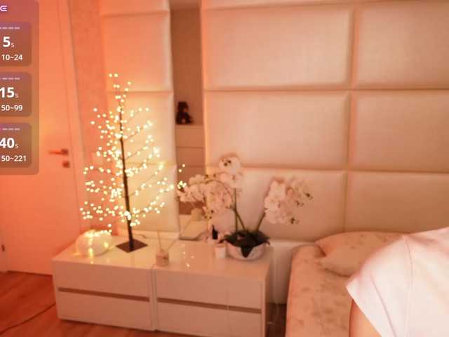 Rerince live cam on BongaCams