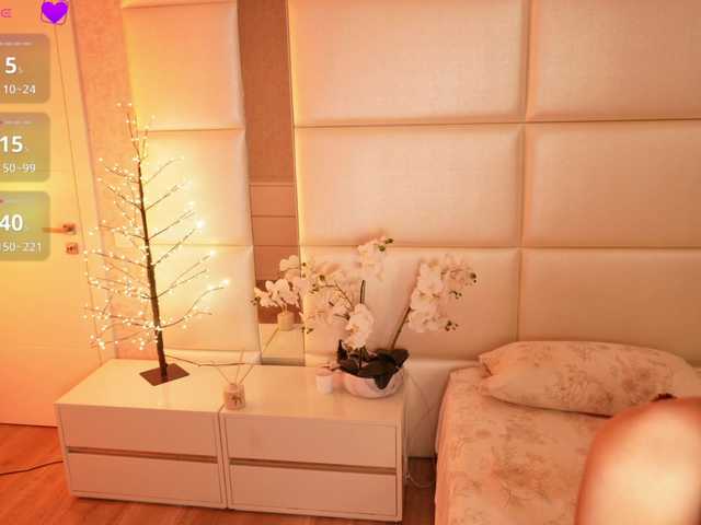 Rerince live cam on BongaCams