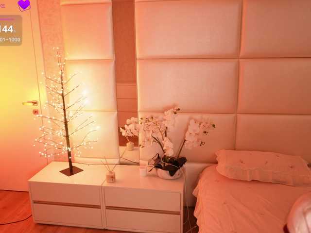 Rerince live cam on BongaCams