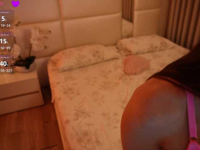 Rerince live cam on BongaCams