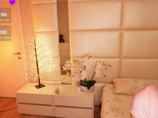 Rerince live cam on BongaCams