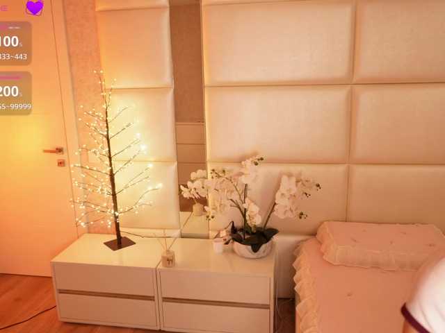Rerince live cam on BongaCams