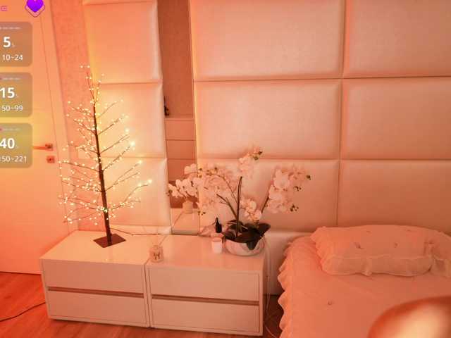 Rerince live cam on BongaCams