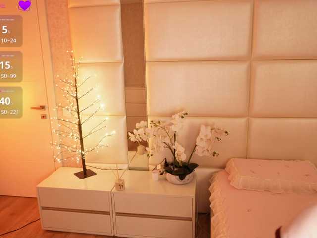 Rerince live cam on BongaCams