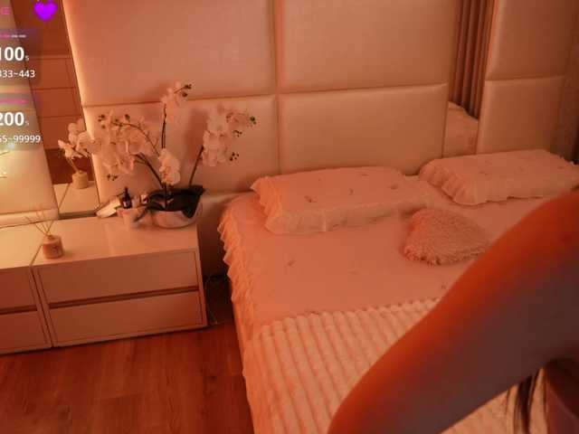 Rerince live cam on BongaCams