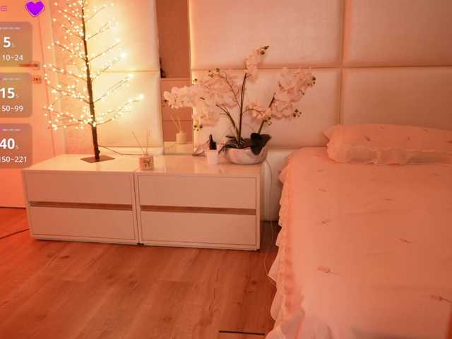 Rerince live cam on BongaCams