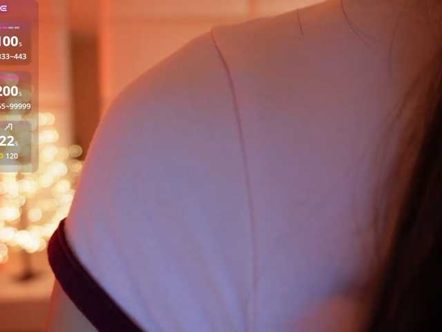 Rerince live cam on BongaCams