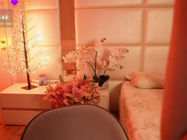 Rerince live cam on BongaCams