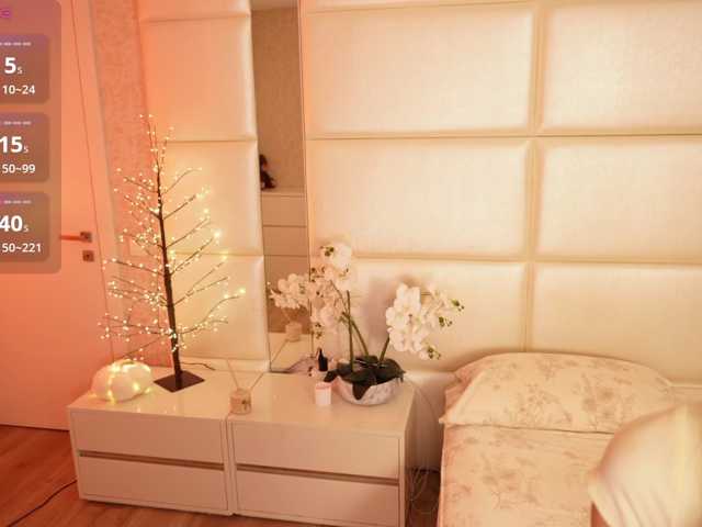 Rerince live cam on BongaCams
