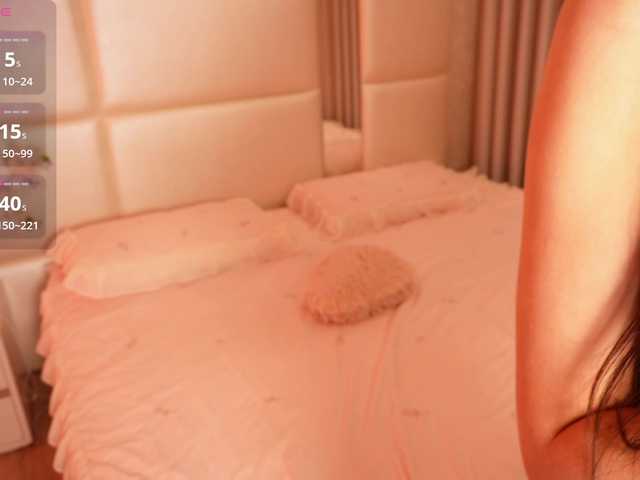 Rerince live cam on BongaCams
