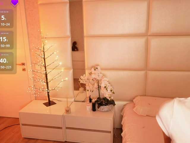 Rerince live cam on BongaCams