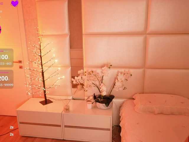 Rerince live cam on BongaCams
