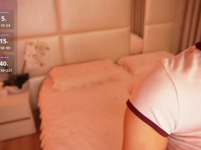 Rerince live cam on BongaCams
