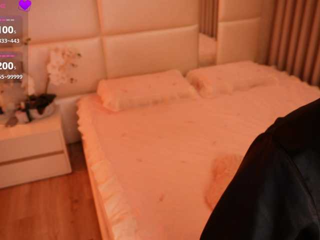 Rerince live cam on BongaCams