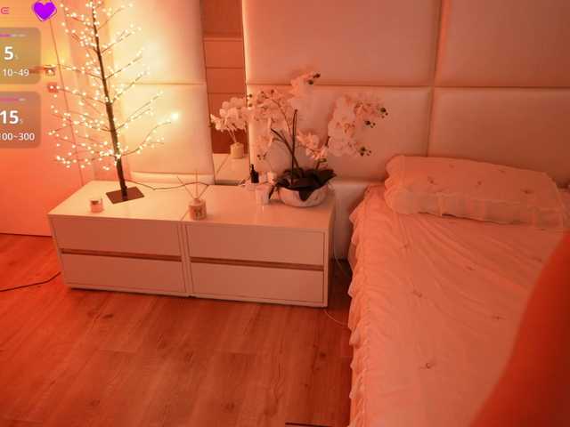 Rerince live cam on BongaCams