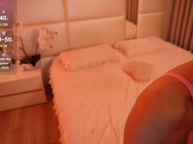 Rerince live cam on BongaCams