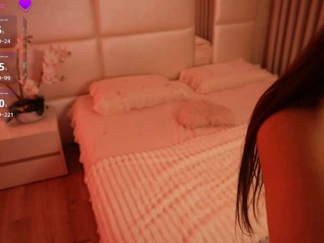 Rerince live cam on BongaCams