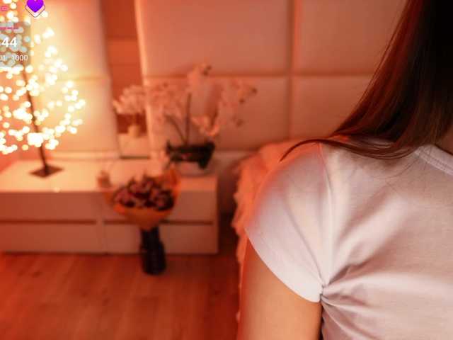 Rerince live cam on BongaCams