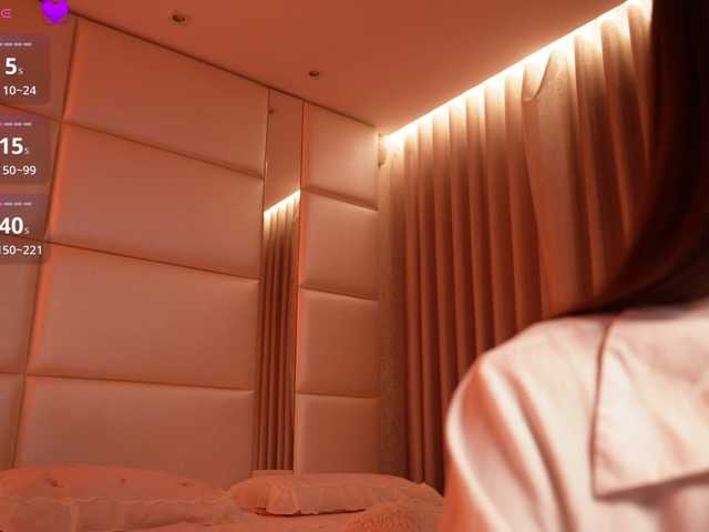 Rerince live cam on BongaCams