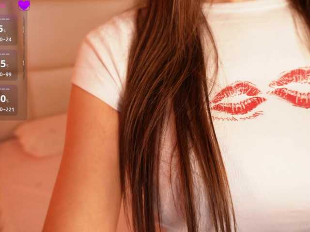 Rerince live cam on BongaCams