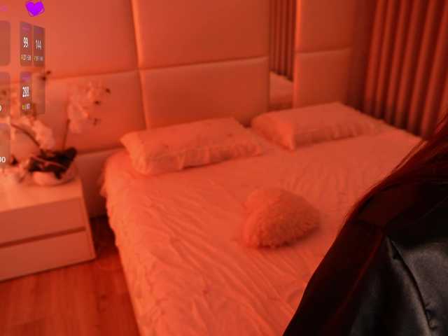 Rerince live cam on BongaCams