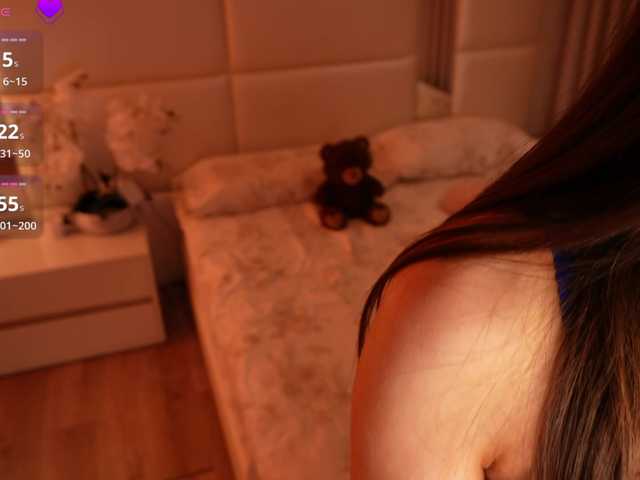 LilyColins