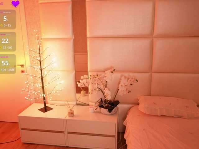 Rerince live cam on BongaCams