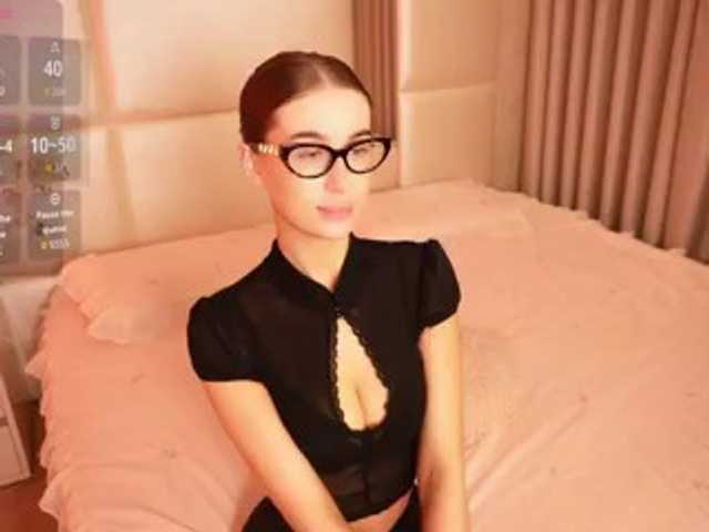 Rerince live cam on BongaCams