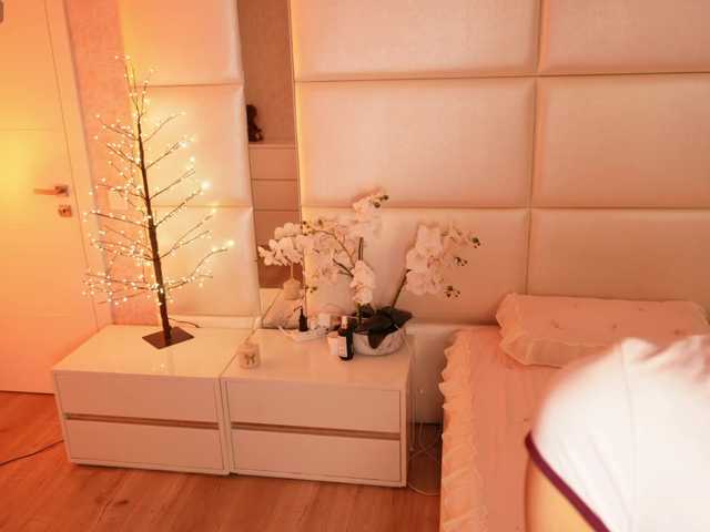 Rerince live cam on BongaCams