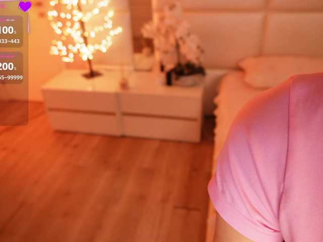 Rerince live cam on BongaCams