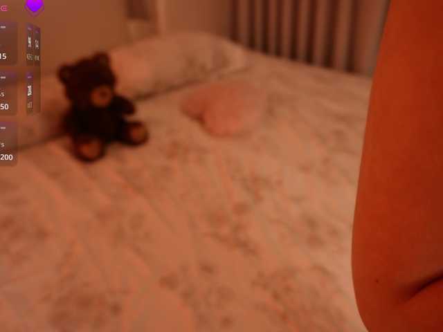 LilyColins