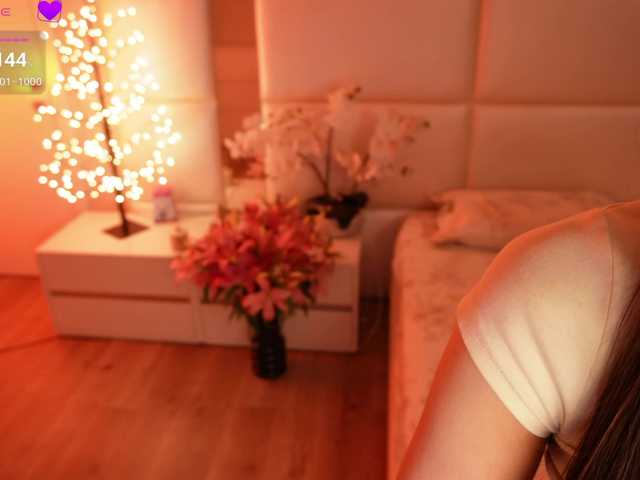 Rerince live cam on BongaCams