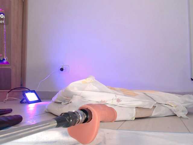 mahia-jimenez's BongaCams show and profile