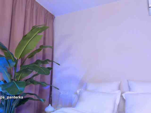Amyleeplayss webcam
