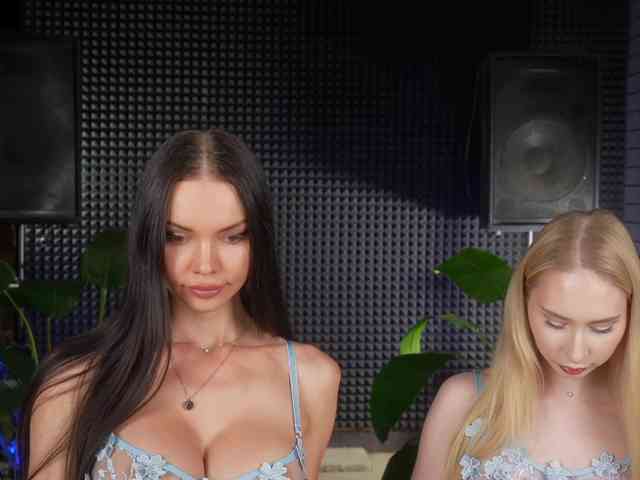 Amyleeplayss webcam