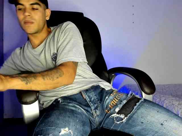 Jackscooth's cam show statistics and live stream