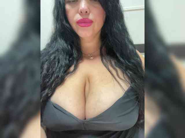 Tvoyaboginya webcam