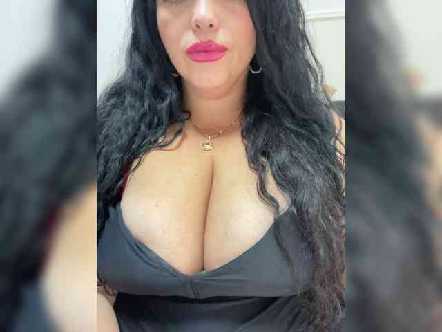 Tvoyaboginya webcam