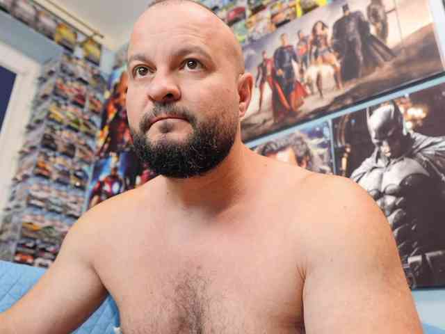MuscularBear Sex Cam Show