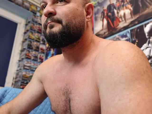 MuscularBear Sex Cam Show