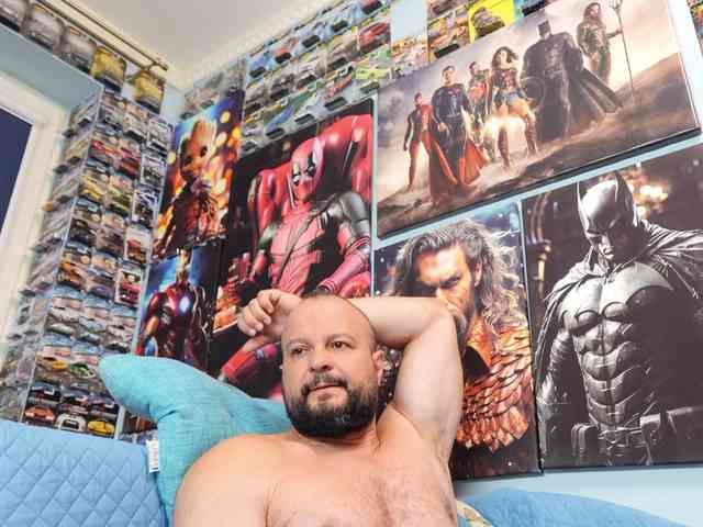 MuscularBear Sex Cam Show