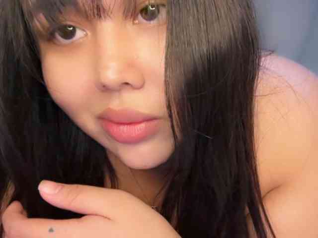 hollyCum webcam